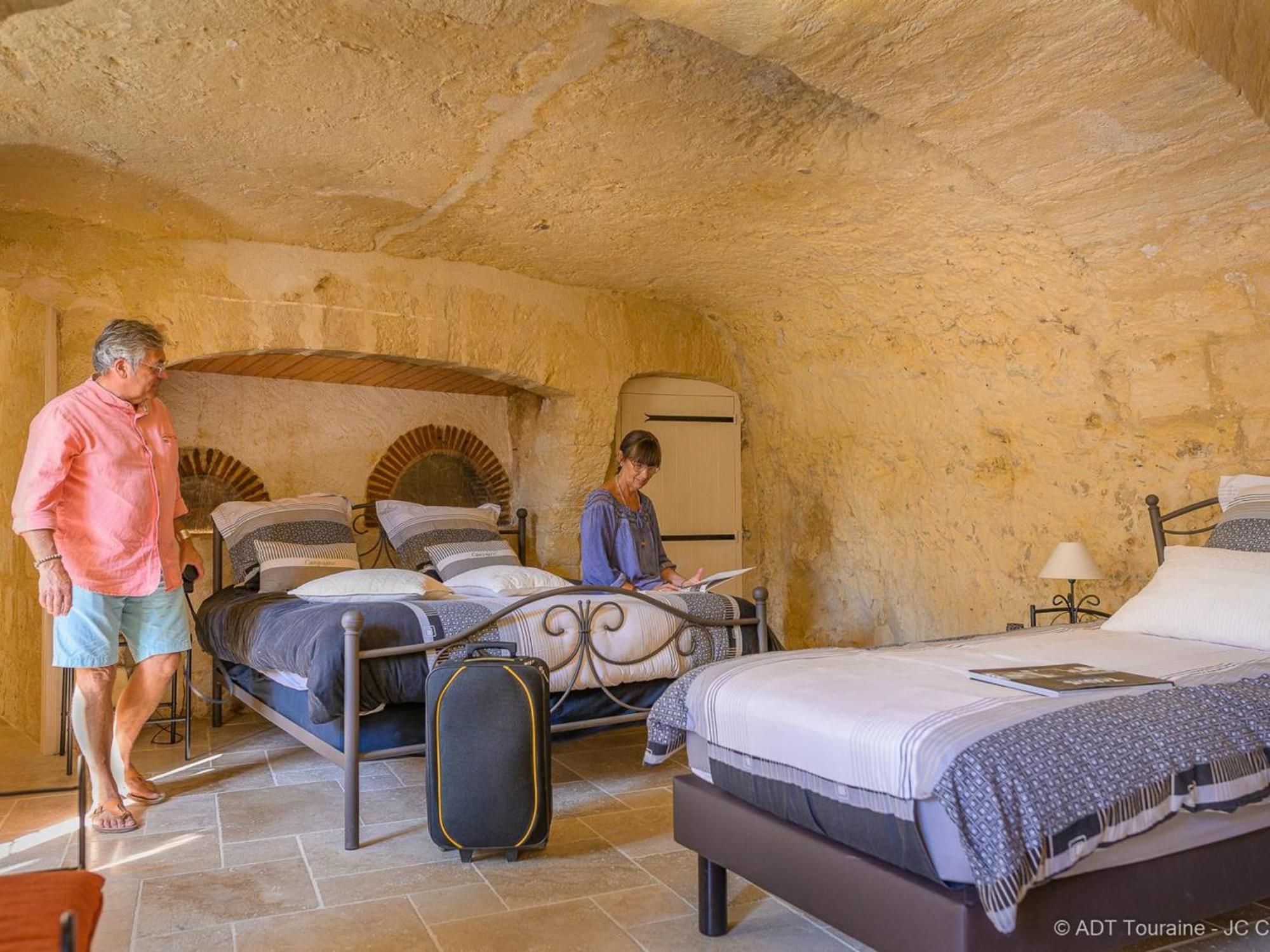 Maison Troglodyte Elegante Avec Spa, Salle De Jeux Et Jardin Clos A Vouvray - Fr-1-381-87 Kültér fotó
