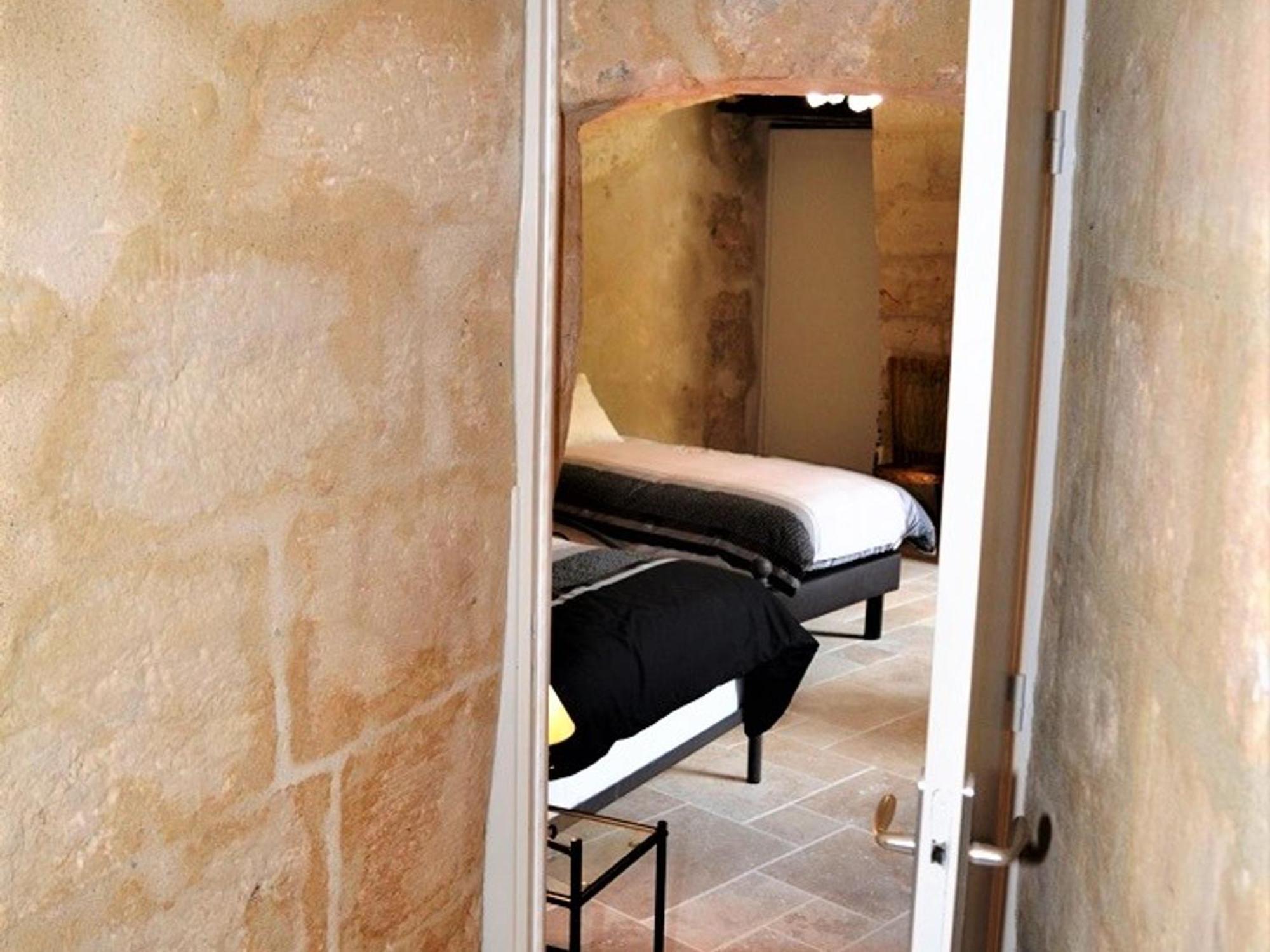 Maison Troglodyte Elegante Avec Spa, Salle De Jeux Et Jardin Clos A Vouvray - Fr-1-381-87 Kültér fotó