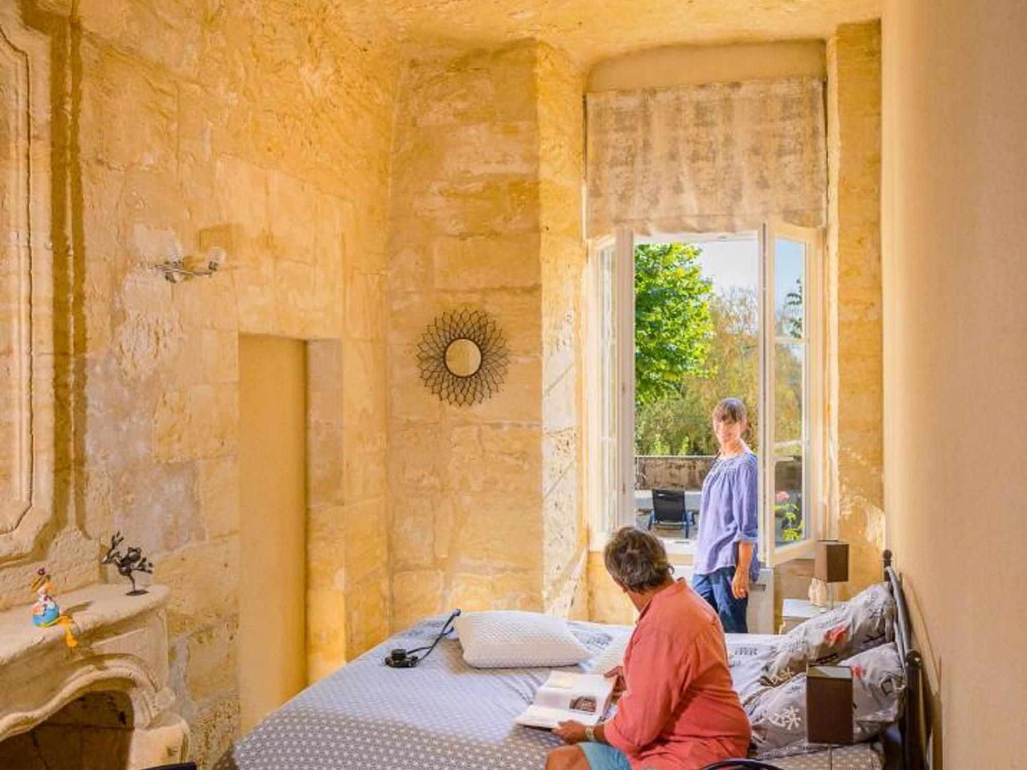 Maison Troglodyte Elegante Avec Spa, Salle De Jeux Et Jardin Clos A Vouvray - Fr-1-381-87 Kültér fotó